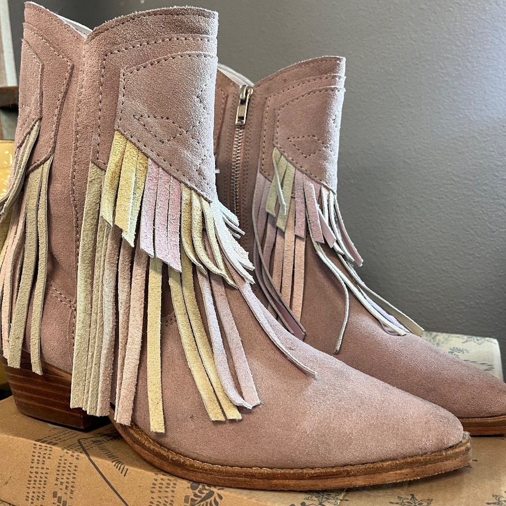 NIB FREE PEOPLE Lawless Fringe Western Boots- Pink Multi Sz 39.5 - Picture 3 of 7